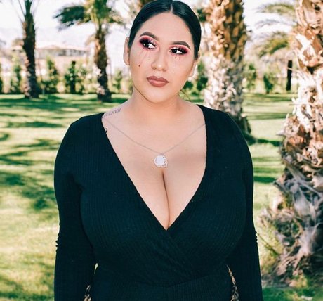 realroses 裸のポルノスター 画像