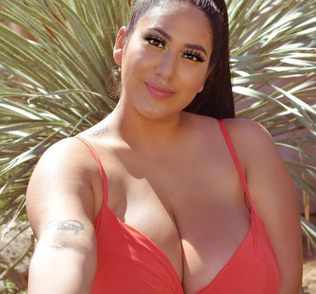 realroses エロティック女優 画像