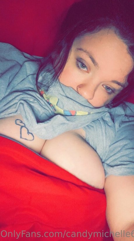 ダウンオンリーファン ポルノ 写真