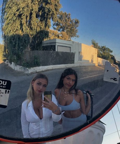 Elly Anne ポルノモデル アーカイブ