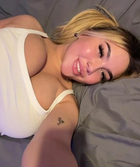 Caoimheeee 独占ポルノスター ギャラリー