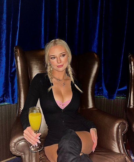 Jessica Viaal かわいいポルノスター 画像