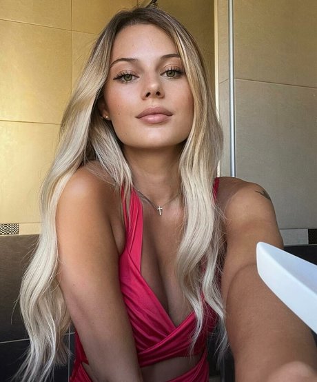 Nolwenn Dis トップスター 写真