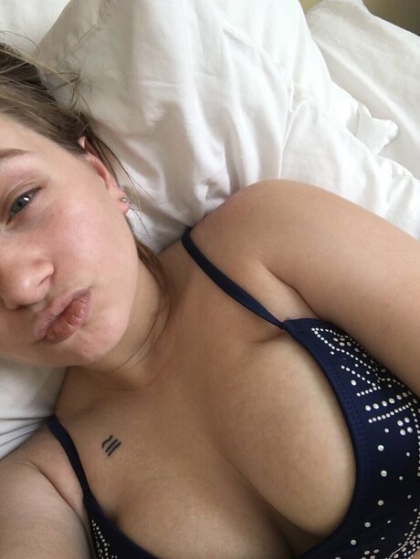 Playboyz12 ポルノモデル 画像