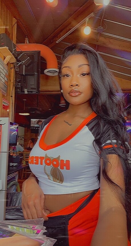 The1YouWant 裸のスター 画像