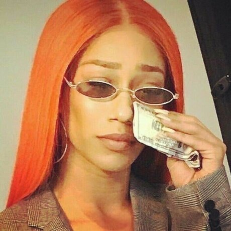 Nanji ポルノスター アート 写真