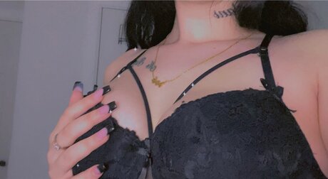 Hellawavyhaley ヌードスター 画像