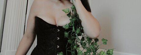 Antonia Zarov 素敵なスター ギャラリー