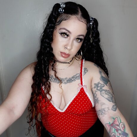 ティーンカムオンリーファンズ 無料ポルノ 画像