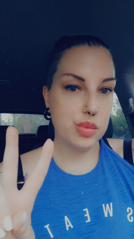 MissKat007 裸のスター 写真