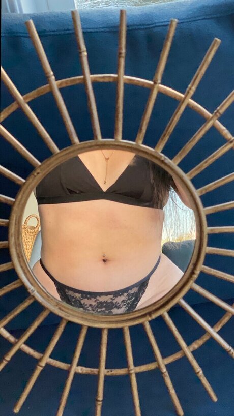 u18793543 エロティックなモデル 写真