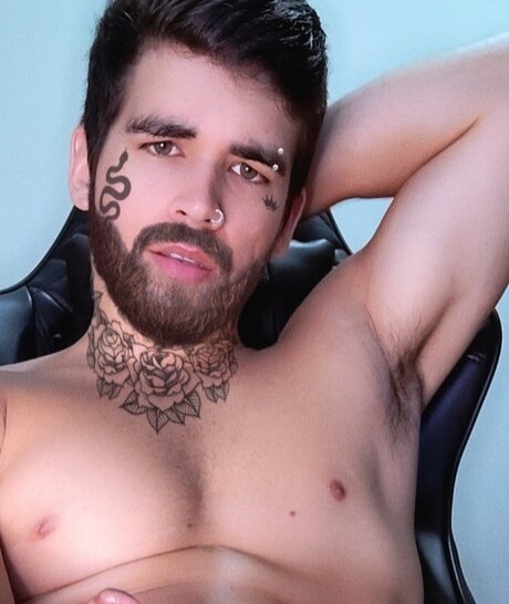 Oliver Salamanca 高品質モデル 写真