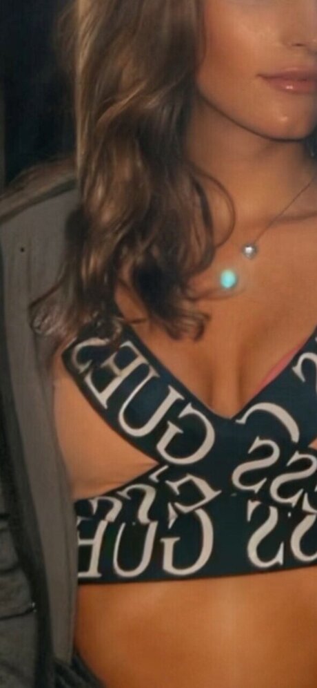 Jessica May ホットなポルノスター 画像