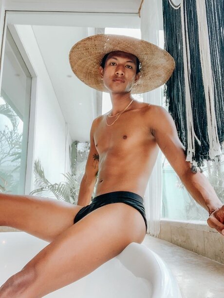 ToniMontana 無料モデル アーカイブ