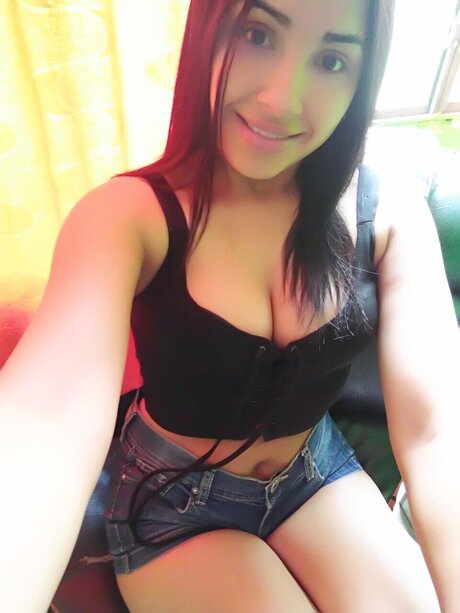 Laura Trujillo ポルノスター パーフェクト アーカイブ