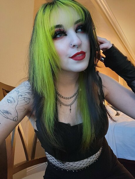 痴女妻オンリーファンズ アートxxx 写真