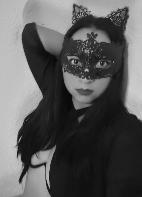 Holiiii ヌードのポルノスター 写真