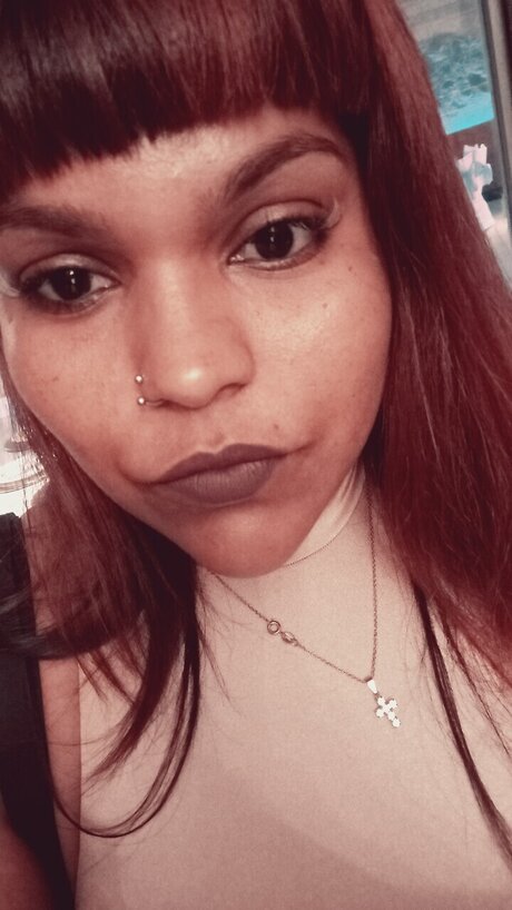 Leila barro 無料女優 写真