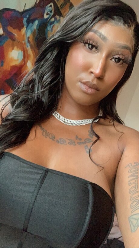 Alexandra Dickens 限定スター ギャラリー