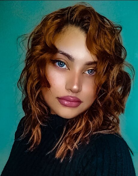 NIA ARGI 素敵なモデル 写真