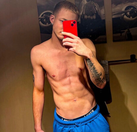 曲線美の女の子オンリーファンズ セックス ギャラリー