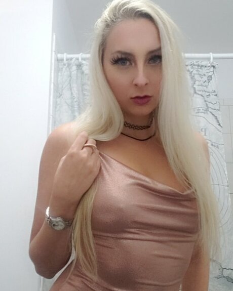 Hezz ポルノスター HD 写真