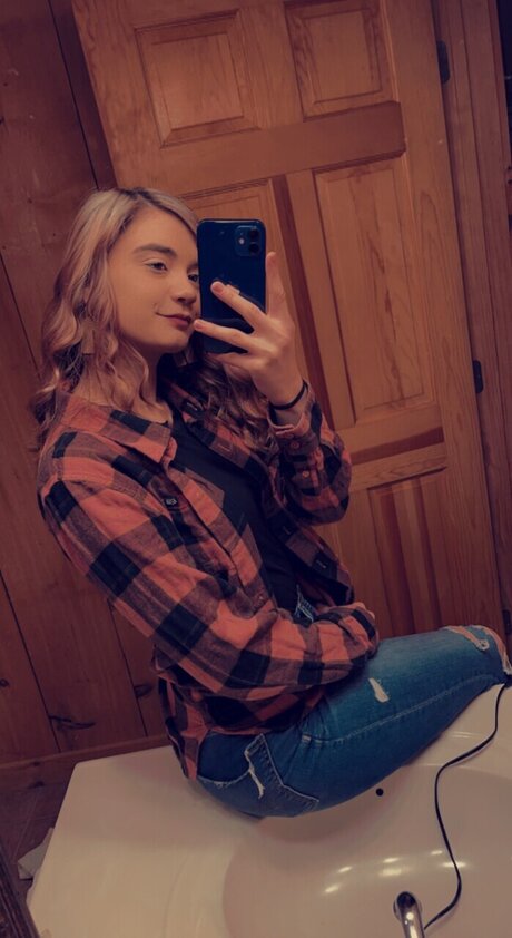 Kaitlin Lloyd 限定モデル 写真