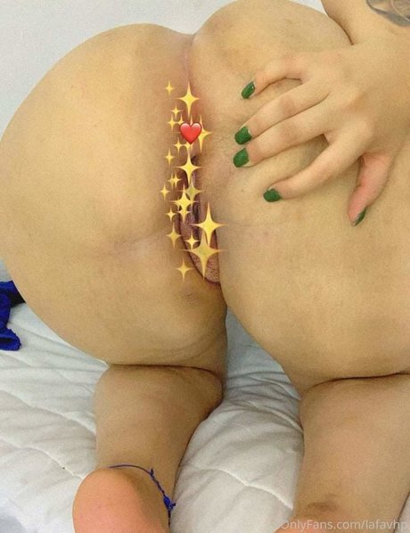 足 熟女 オンリーファンズ HD 画像