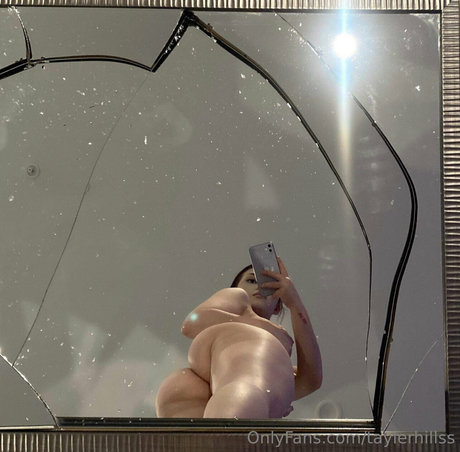 アウトドア 熟女 オンリーファンズ パーフェクト 写真