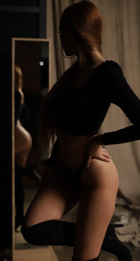 バニープリンセスオンリーファンズ 無料 写真