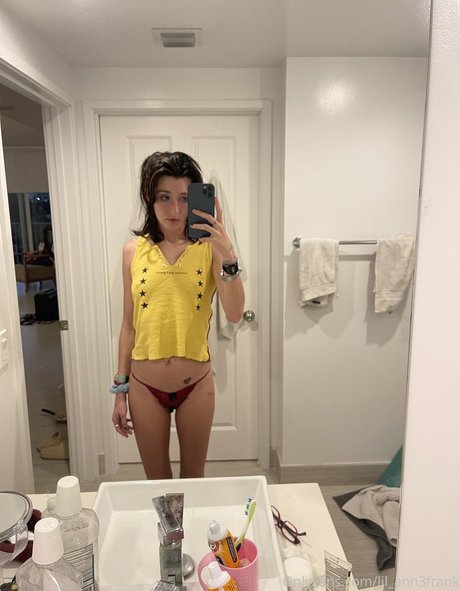 金髪オナニーオンリーファンズ 裸 写真