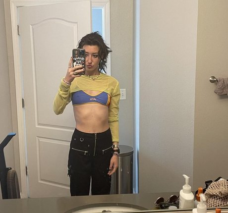 Anne Frank 独占スター 画像