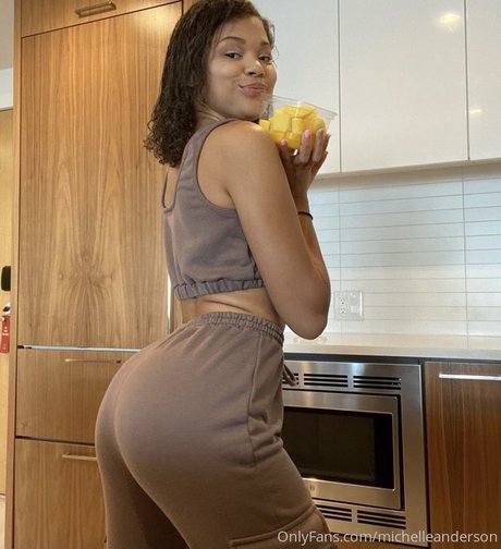 大学のアジア人オンリーファンズ 美しい 写真