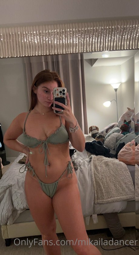 Mikaila Murphy 裸モデル 画像