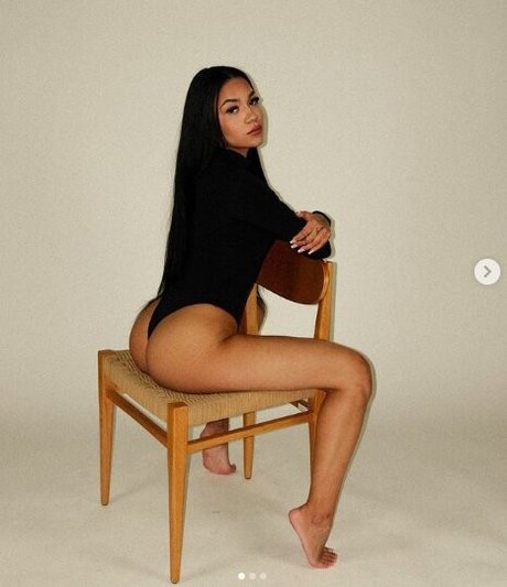 Nina Cavallero スターセックス 画像