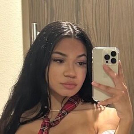 Nina Cavallero 素敵なスター 画像