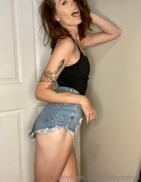 babyzoeyx ホットモデル 写真