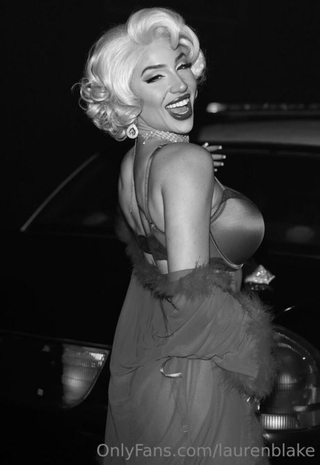 Lauren Blake 高品質モデル 写真