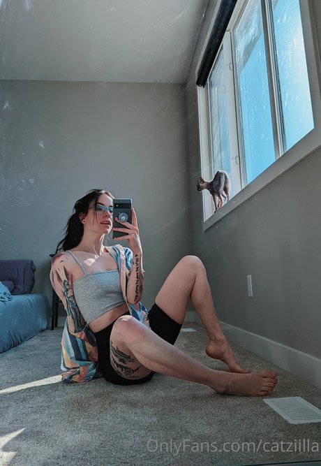 熟女オーガズムオンリーファンズ アートヌード 写真