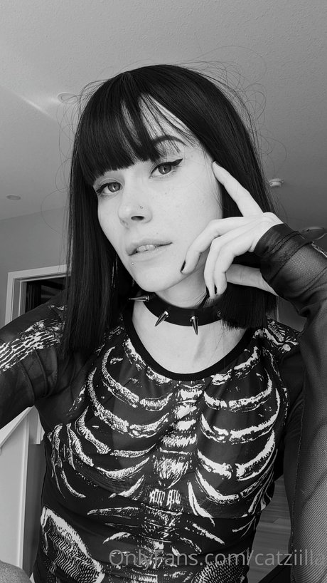 フィットネス 裸 オンリーファンズ ポルノ 写真