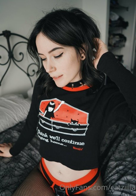 Catziilla ポルノスター アート ギャラリー