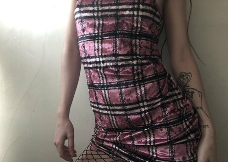 baddieve ヌードモデル 写真