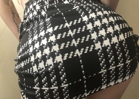 ワークアウトガールズオンリーファンズ セクシーヌード 写真