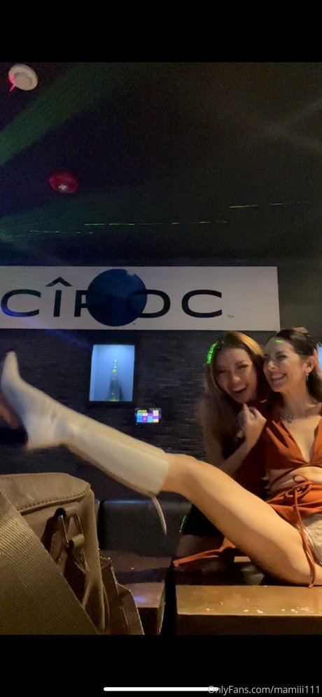 ストリップショー オンリーファンズ パーフェクト 画像