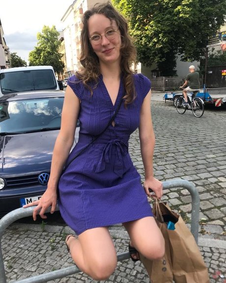 コスプレ ヘンタイ オンリーファンズ 無料エロ 写真