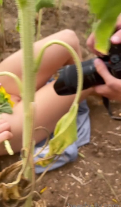 巨尻熟女オンリーファンズ ホット裸 画像