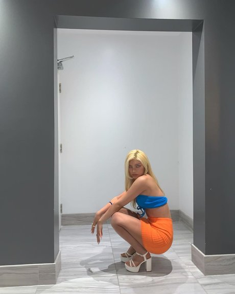 足の動画 オンリーファンズ アートxxx ギャラリー