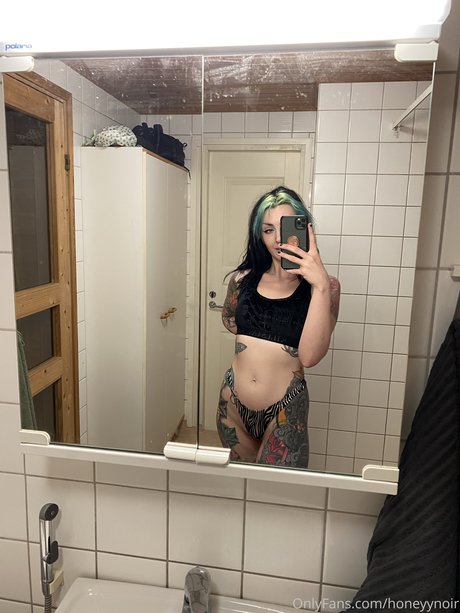 黒檀の指入れオンリーファンズ 無料ポルノ ギャラリー