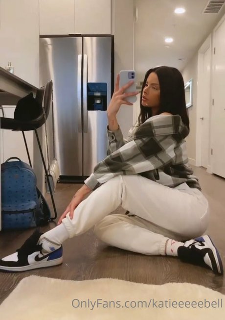 Katie Bell 女優 画像