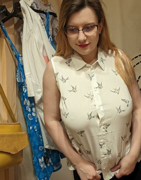 delimbre かわいいモデル 画像